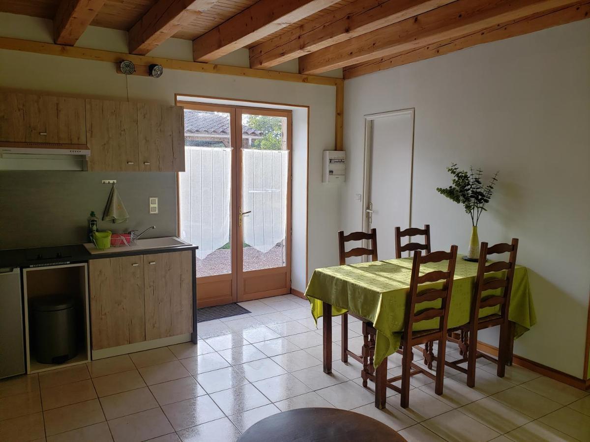 Gite Sauveterre-la-Lémance Exterior foto