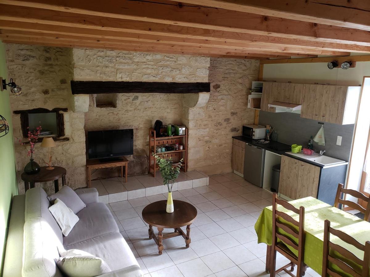 Gite Sauveterre-la-Lémance Exterior foto